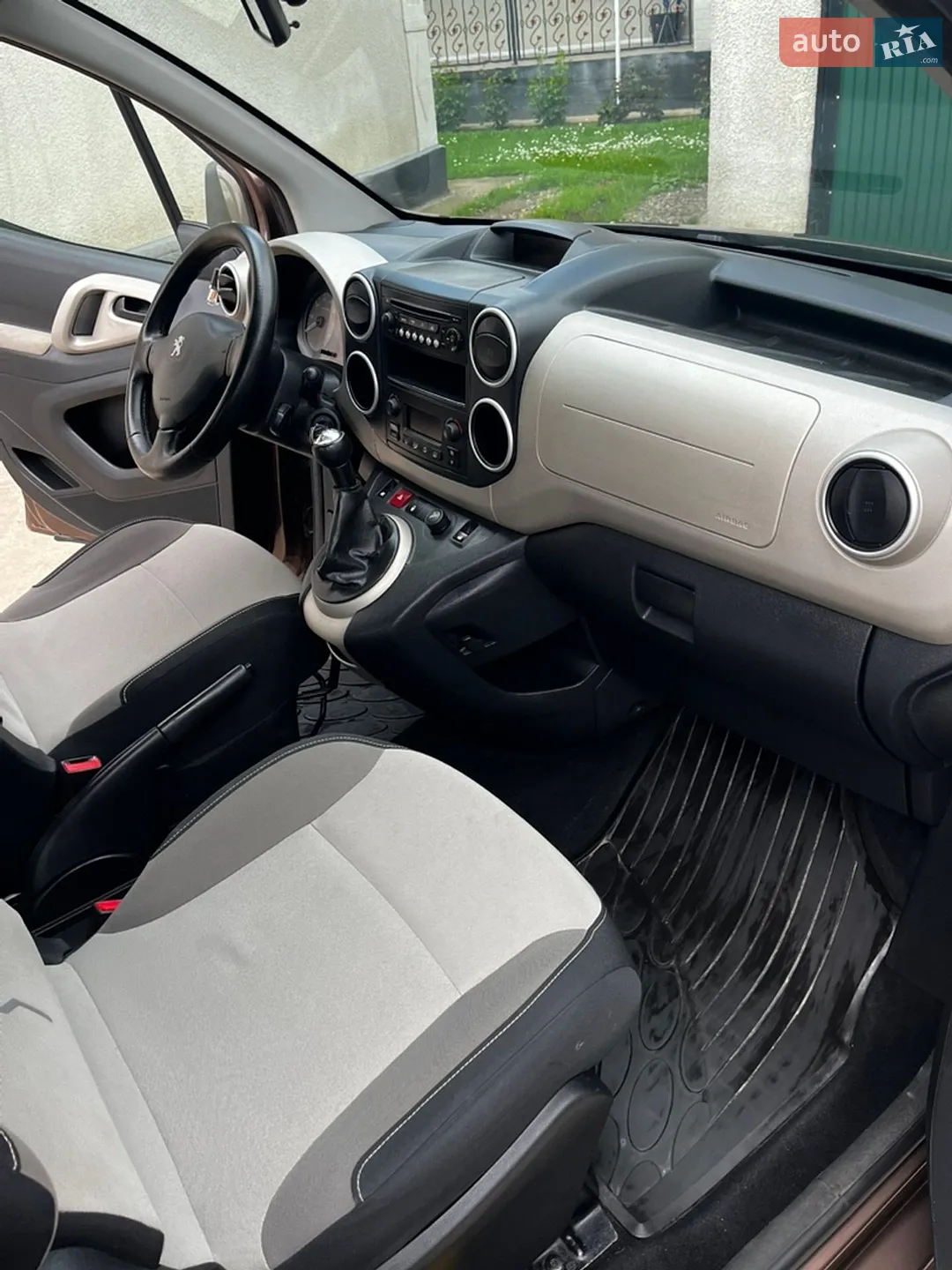 2014 Peugeot Partner - мініатюра 19