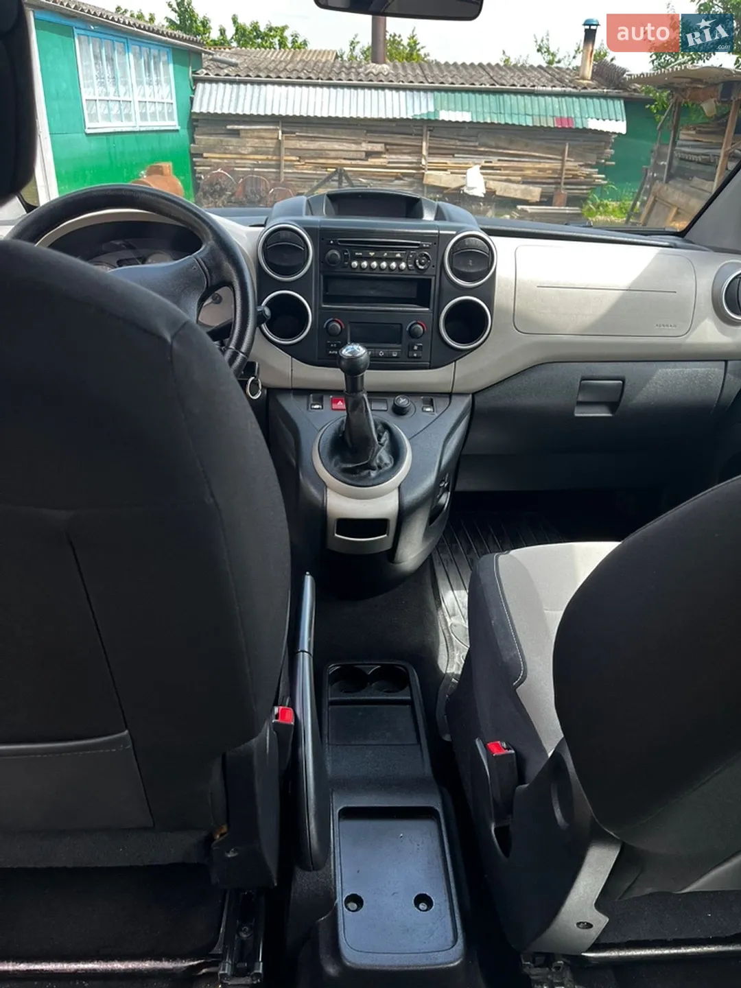 2014 Peugeot Partner - мініатюра 32
