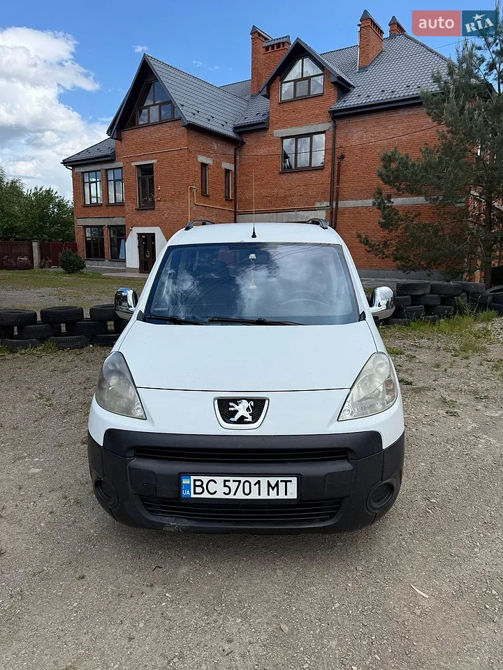 2010 Peugeot Partner - мініатюра 10