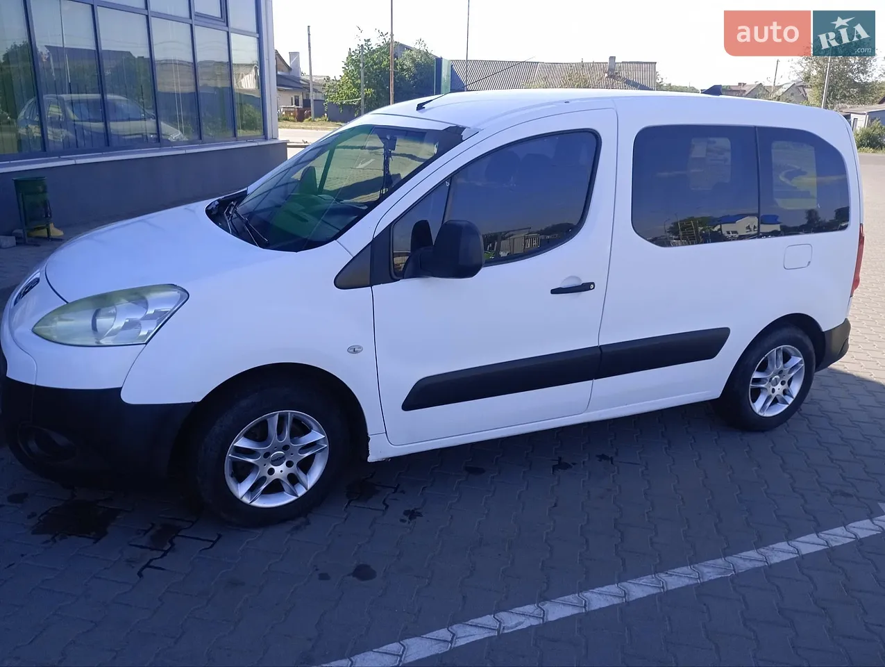 2010 Peugeot Partner - мініатюра 8