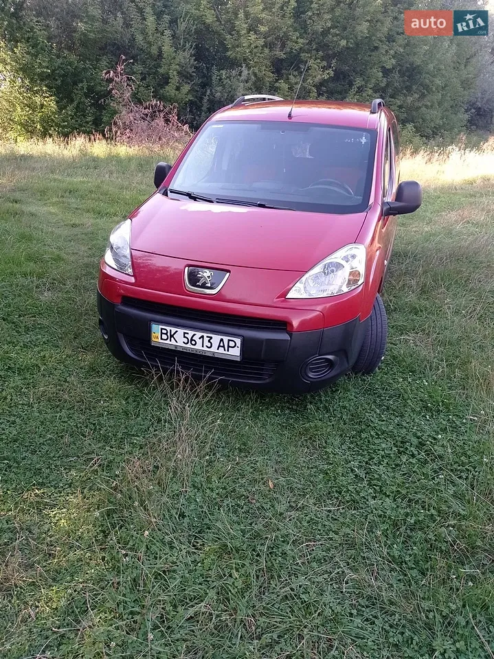 2011 Peugeot Partner - мініатюра 23
