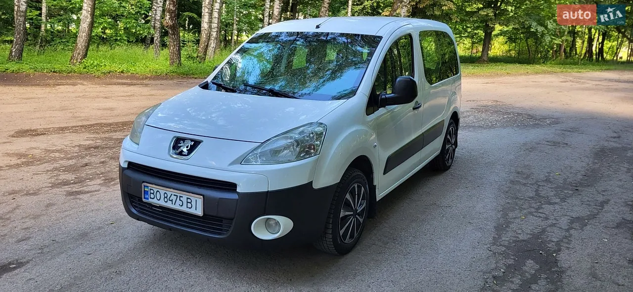 2010 Peugeot Partner - мініатюра 10