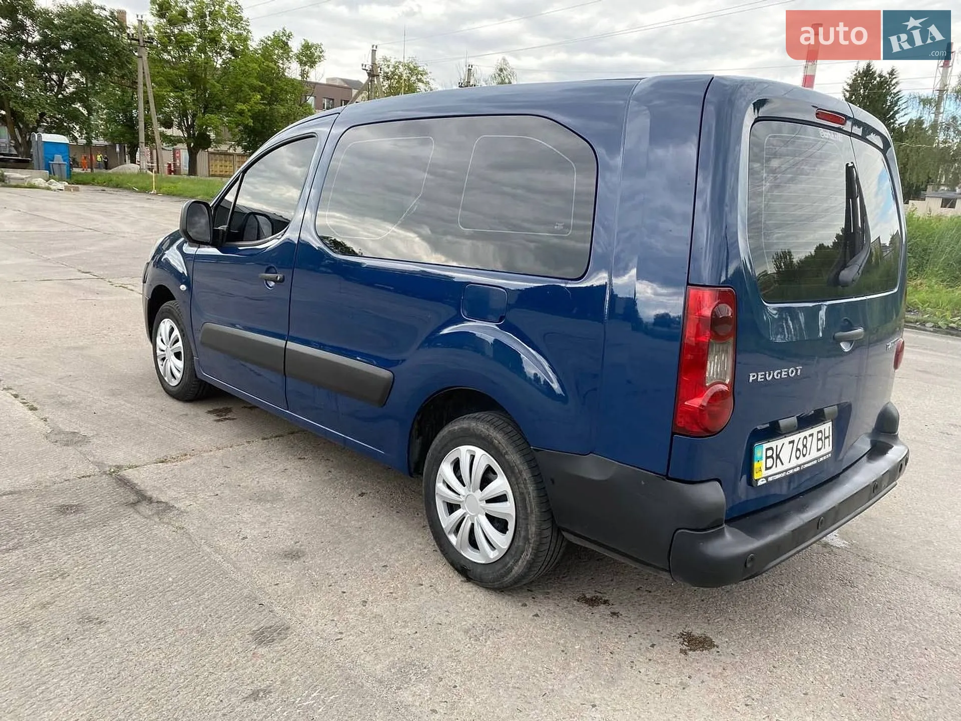 2011 Peugeot Partner - мініатюра 2
