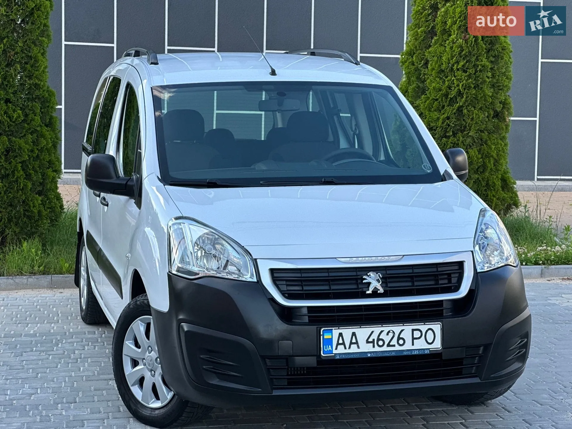 2017 Peugeot Partner - мініатюра 102