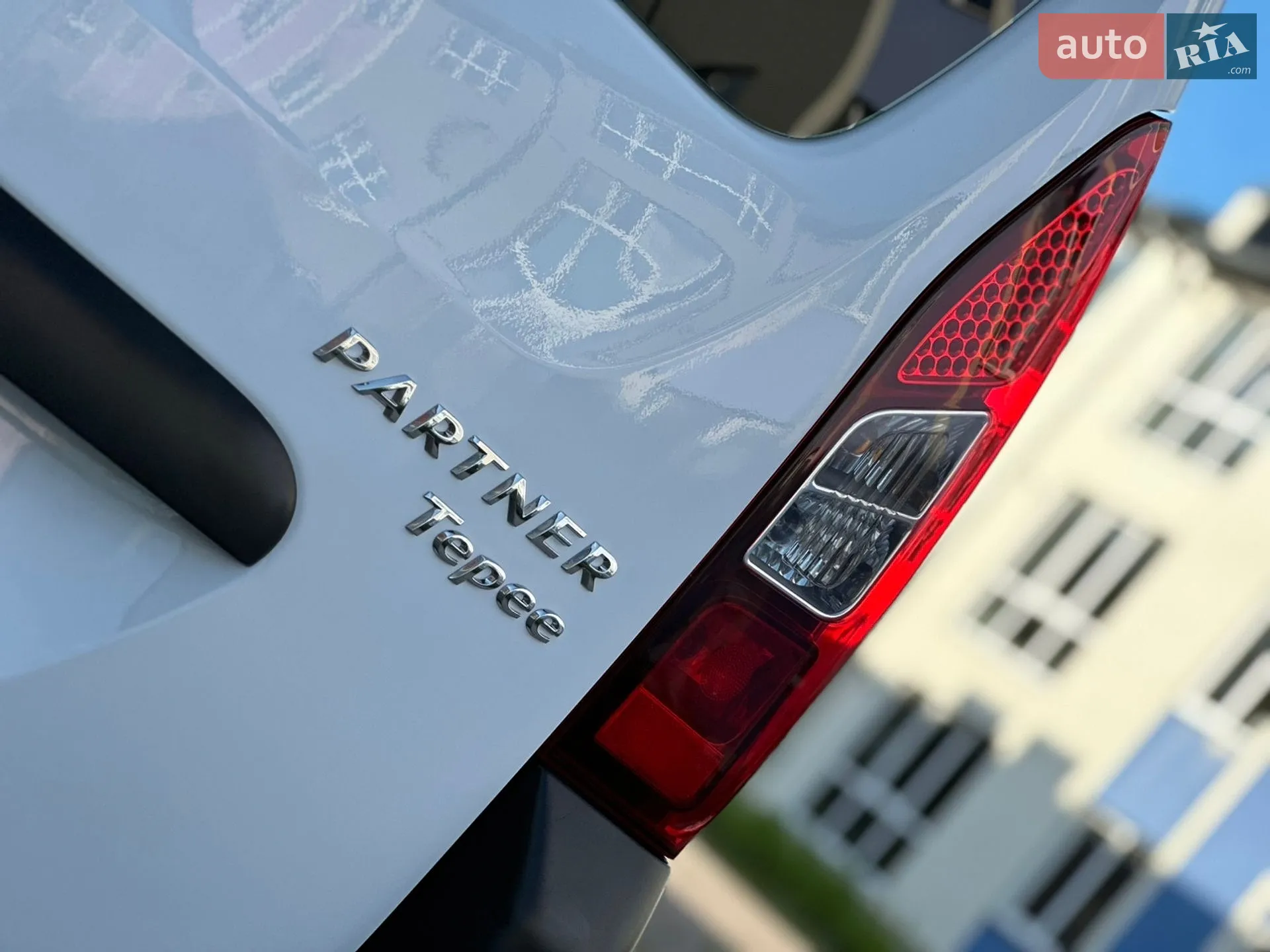 2017 Peugeot Partner - мініатюра 122
