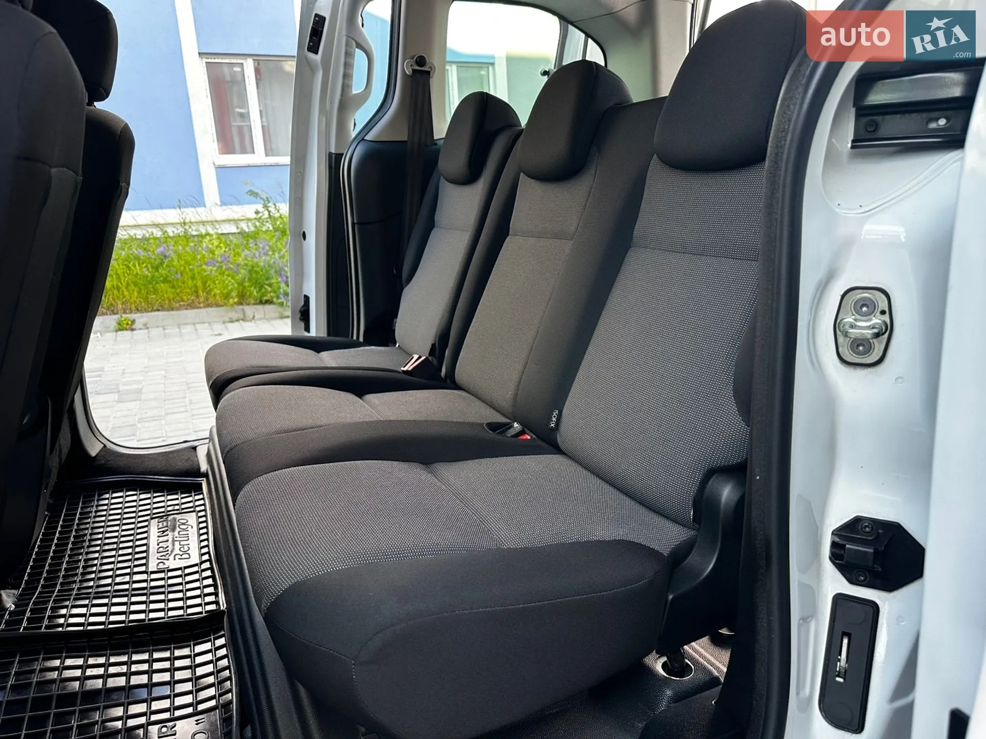 2017 Peugeot Partner - мініатюра 159