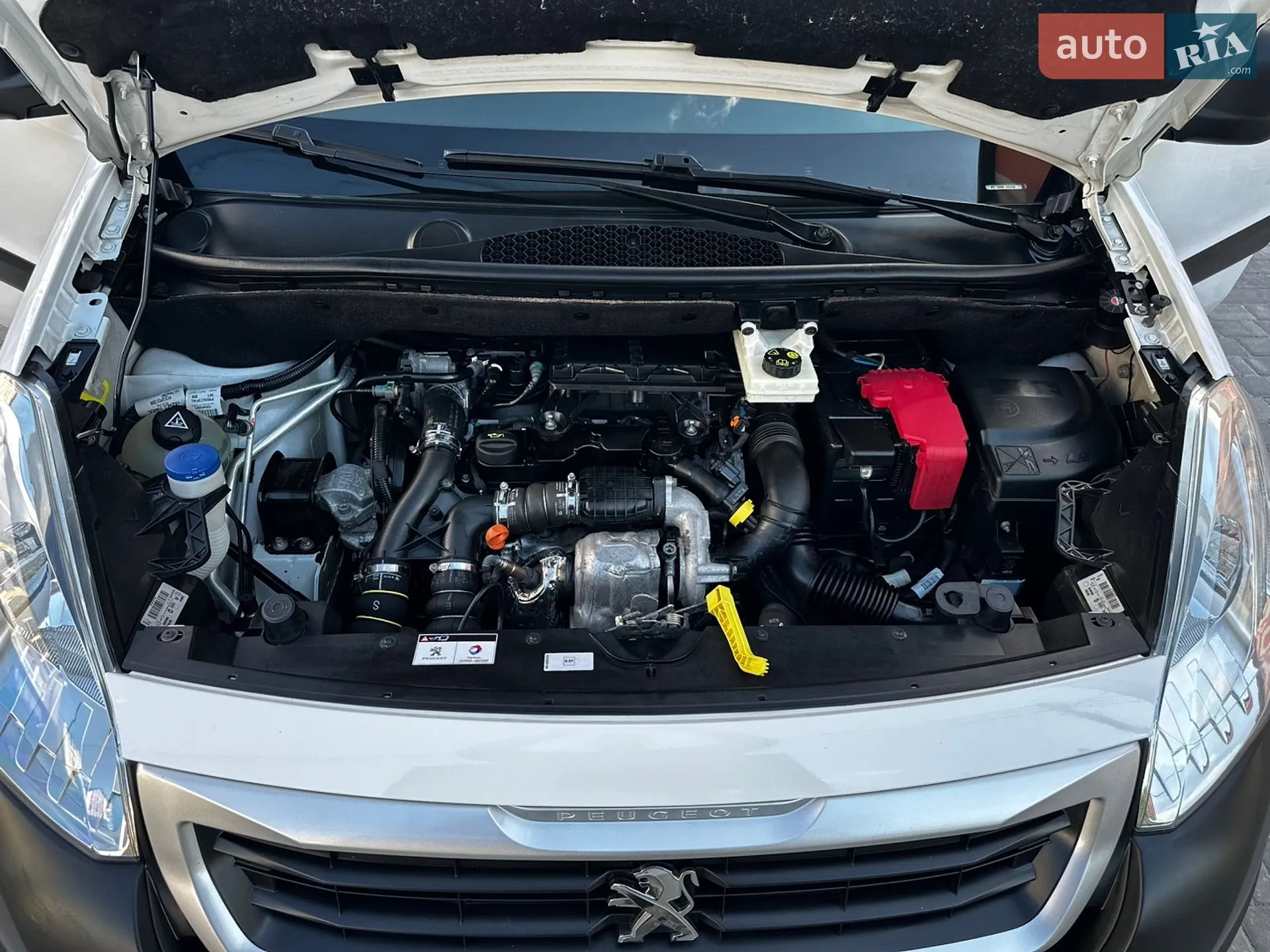 2017 Peugeot Partner - мініатюра 210