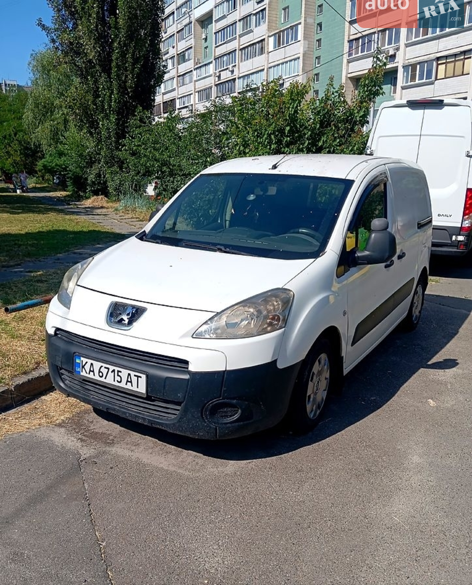 2011 Peugeot Partner - мініатюра 12