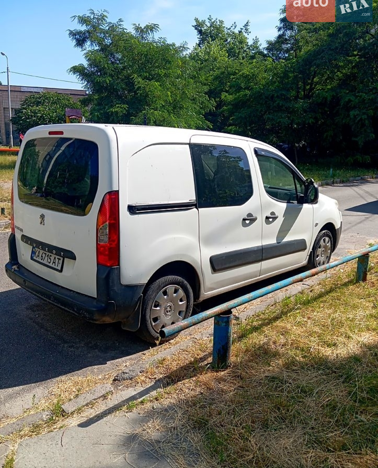 2011 Peugeot Partner - мініатюра 3