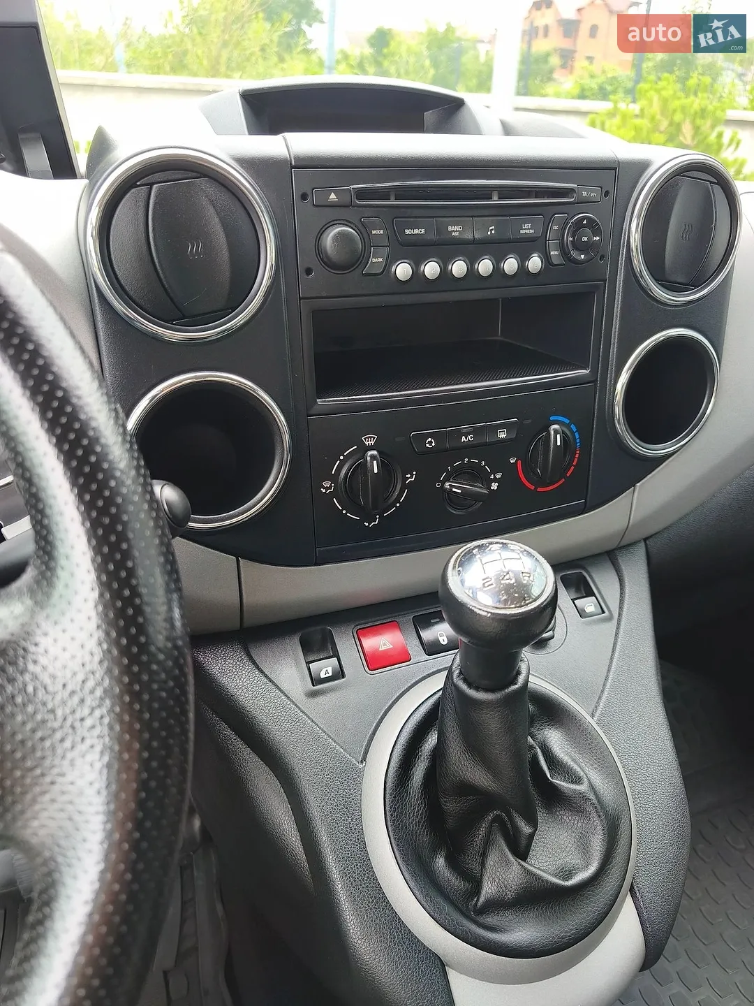 2012 Peugeot Partner - мініатюра 9