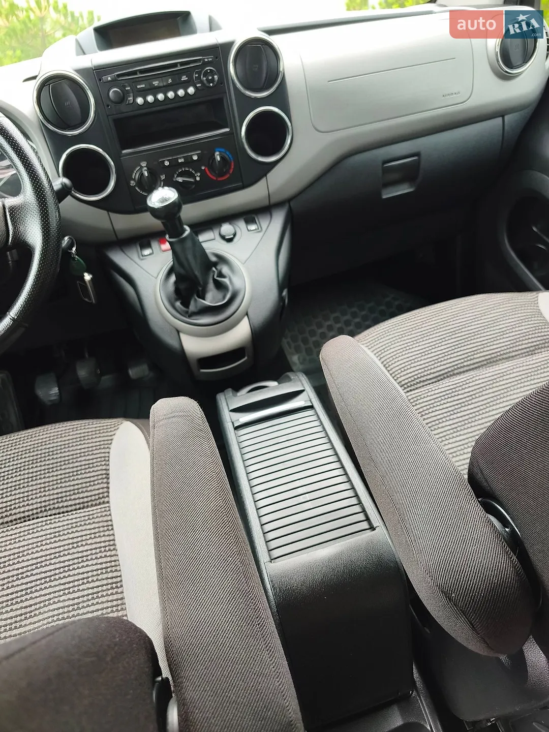 2012 Peugeot Partner - мініатюра 40