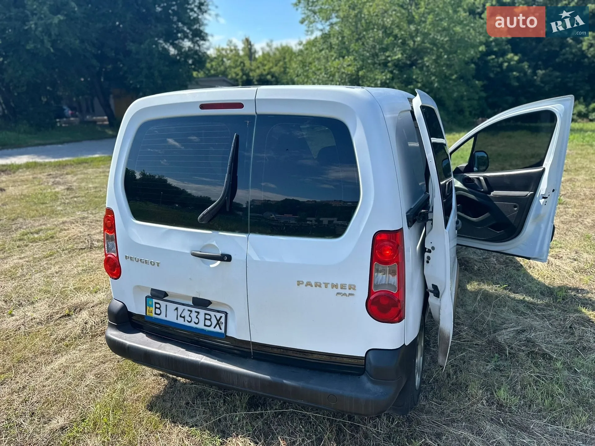 2010 Peugeot Partner - мініатюра 8