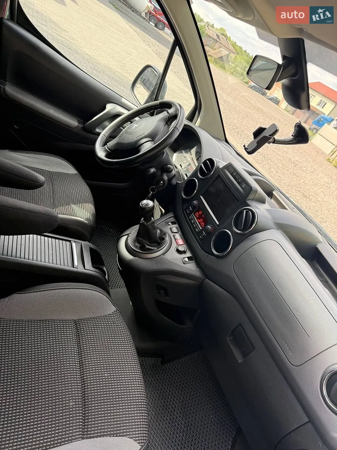 2016 Peugeot Partner - мініатюра 33