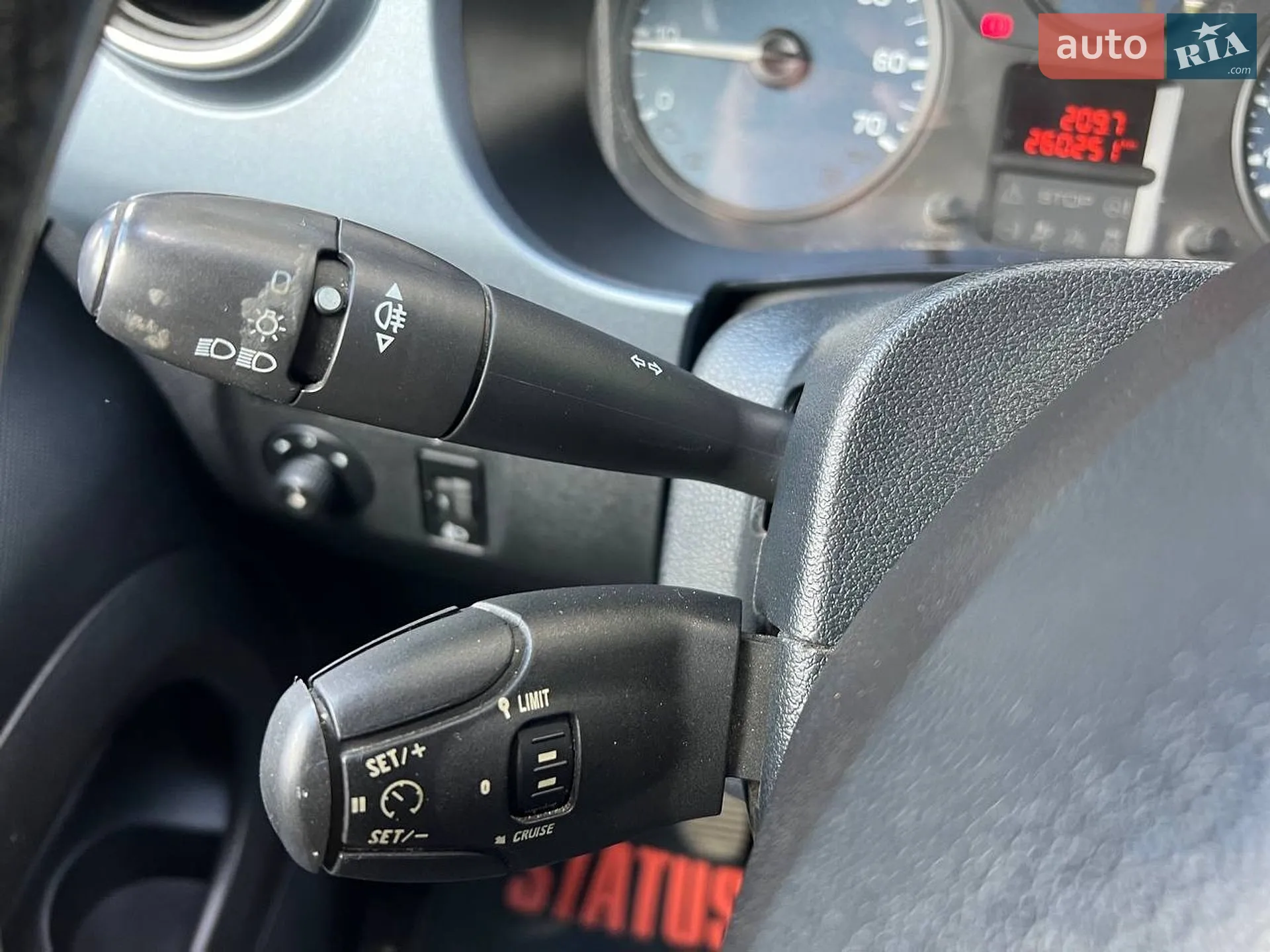 2013 Peugeot Partner - мініатюра 19