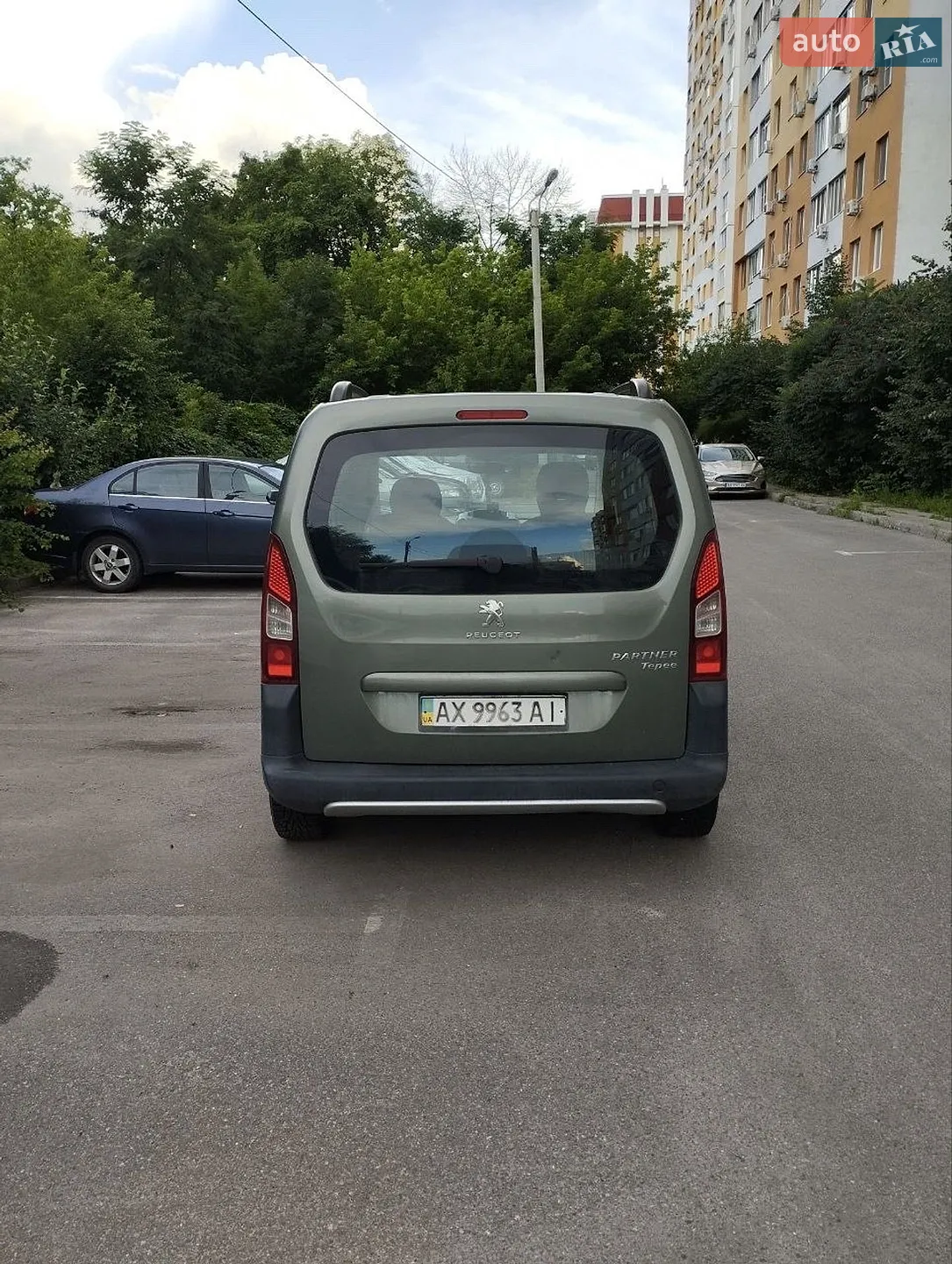 2013 Peugeot Partner - мініатюра 15