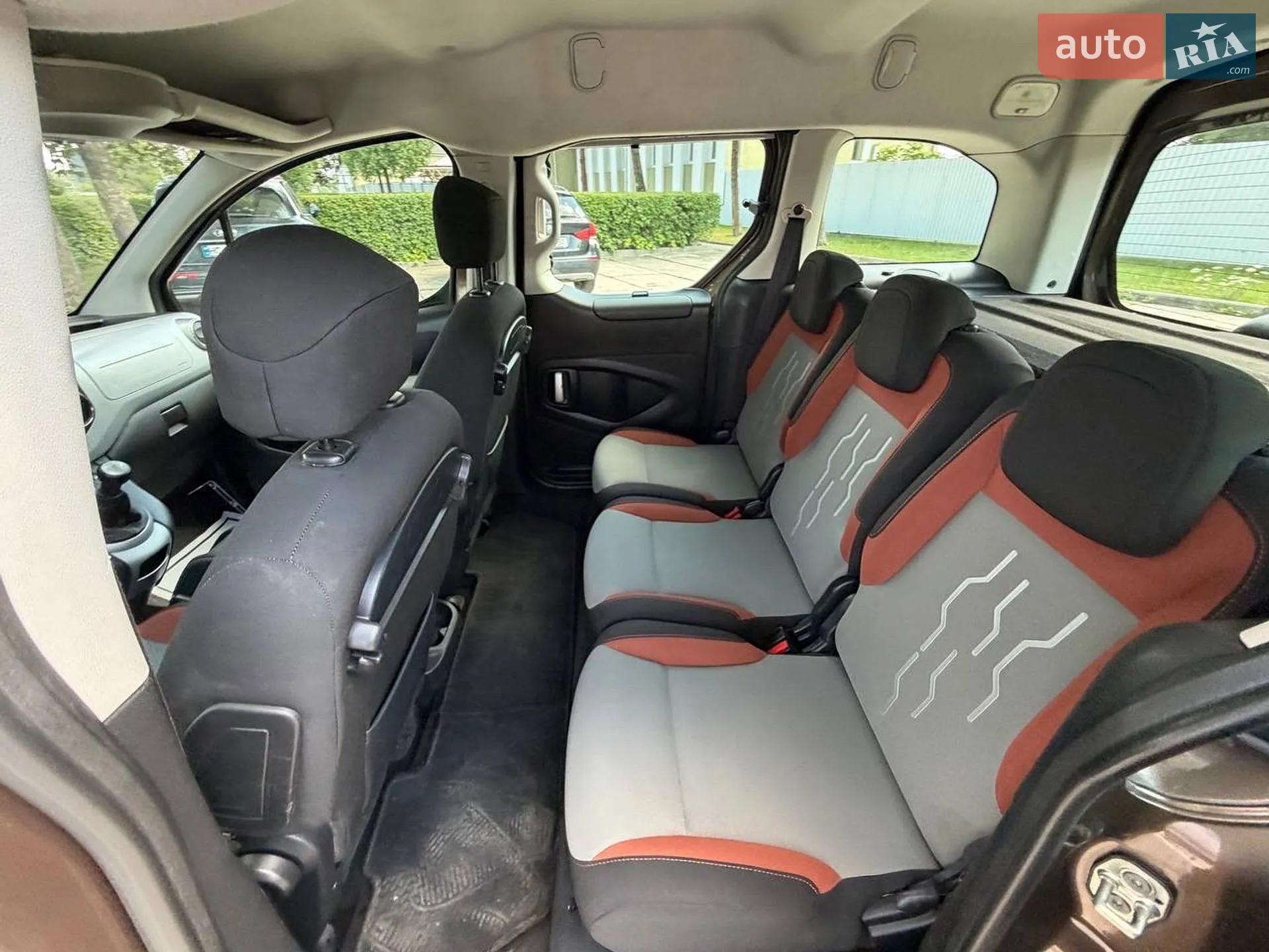 2015 Peugeot Partner - мініатюра 52