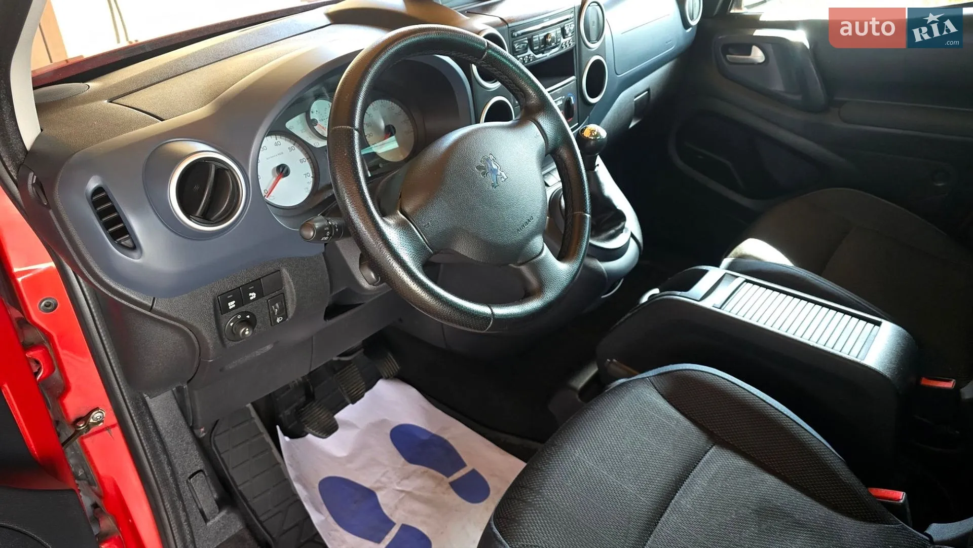2011 Peugeot Partner - мініатюра 34