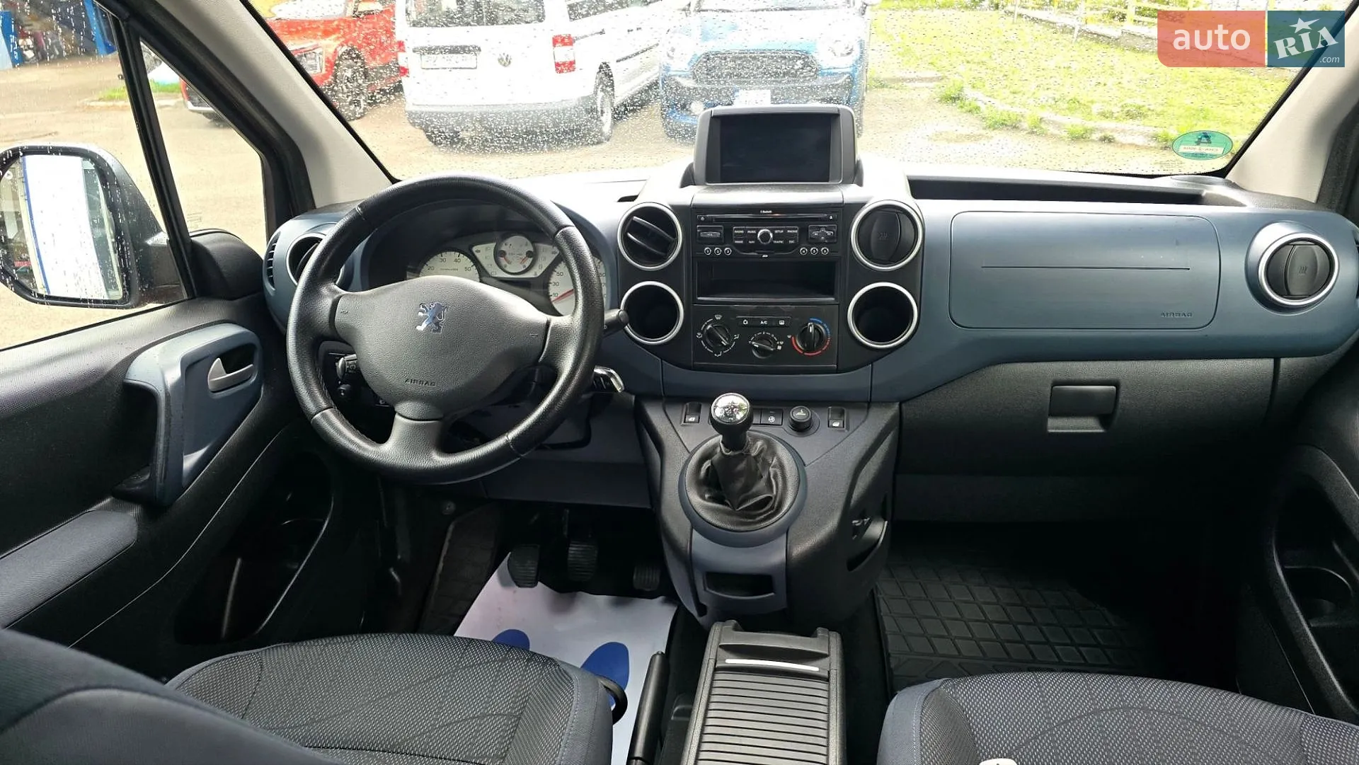 2011 Peugeot Partner - мініатюра 43
