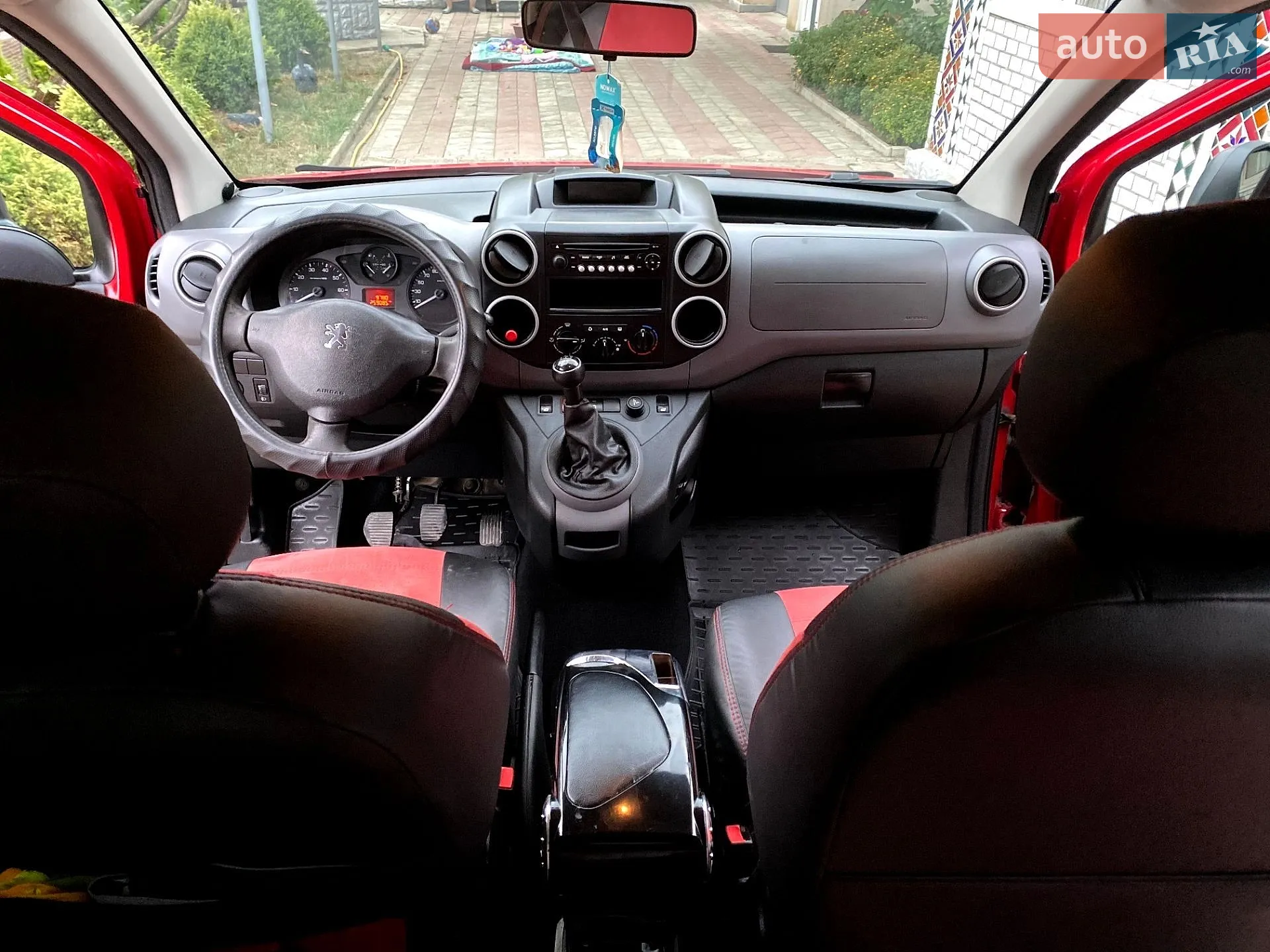 2011 Peugeot Partner - мініатюра 19