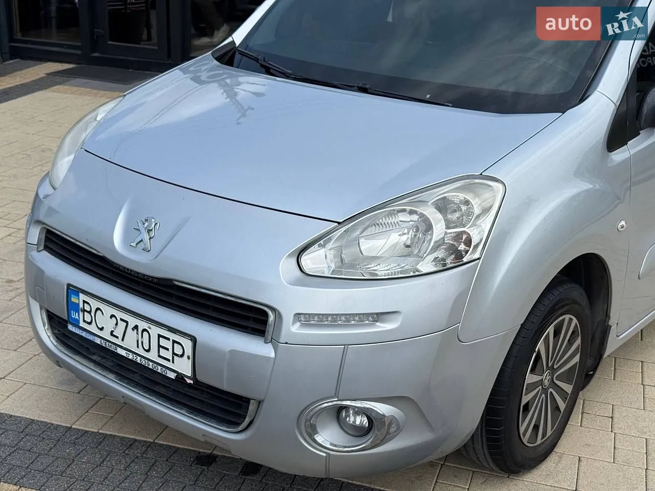 2012 Peugeot Partner - мініатюра 2