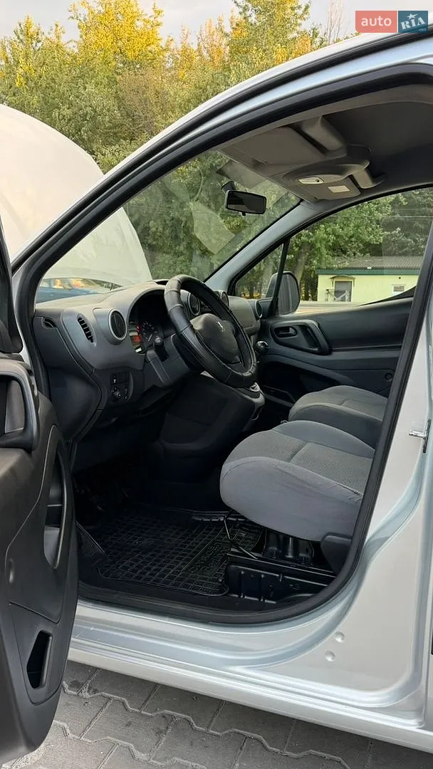 2011 Peugeot Partner - мініатюра 27