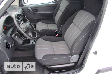 Грузопассажирский фургон Peugeot Partner 2007 в 