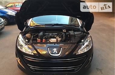 Купе Peugeot RCZ 2011 в Киеве