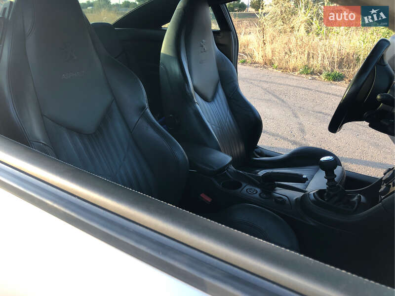Купе Peugeot RCZ 2011 в Киеве