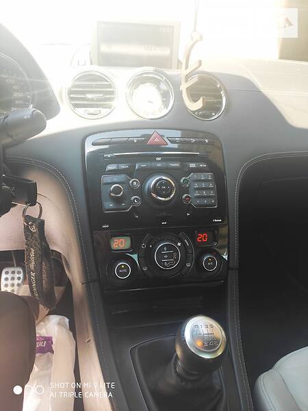 Седан Peugeot RCZ 2012 в Ивано-Франковске