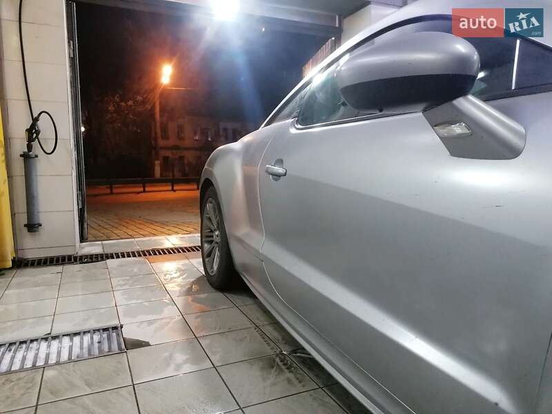 Купе Peugeot RCZ 2011 в Киеве