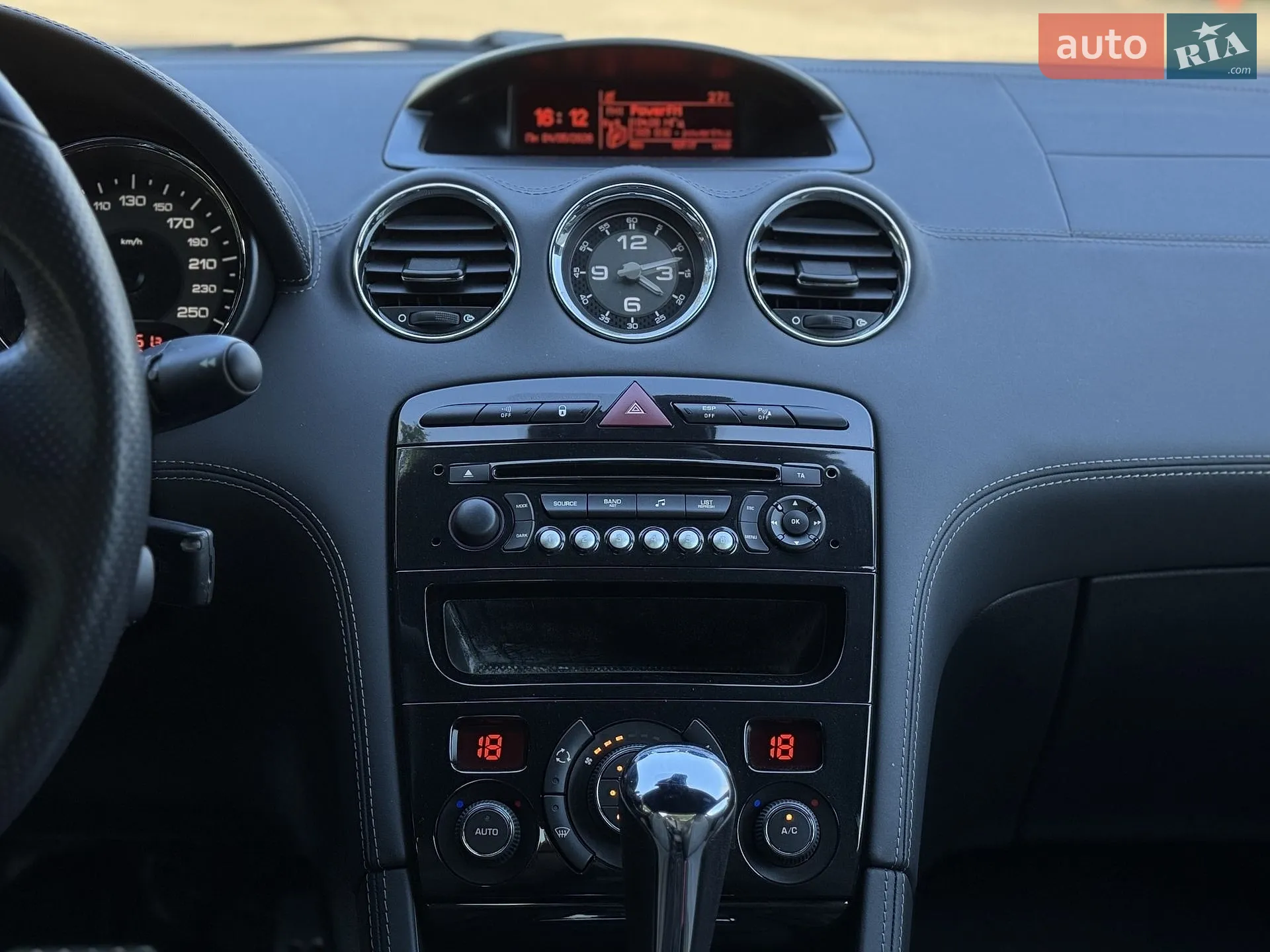 2012 Peugeot RCZ - мініатюра 29