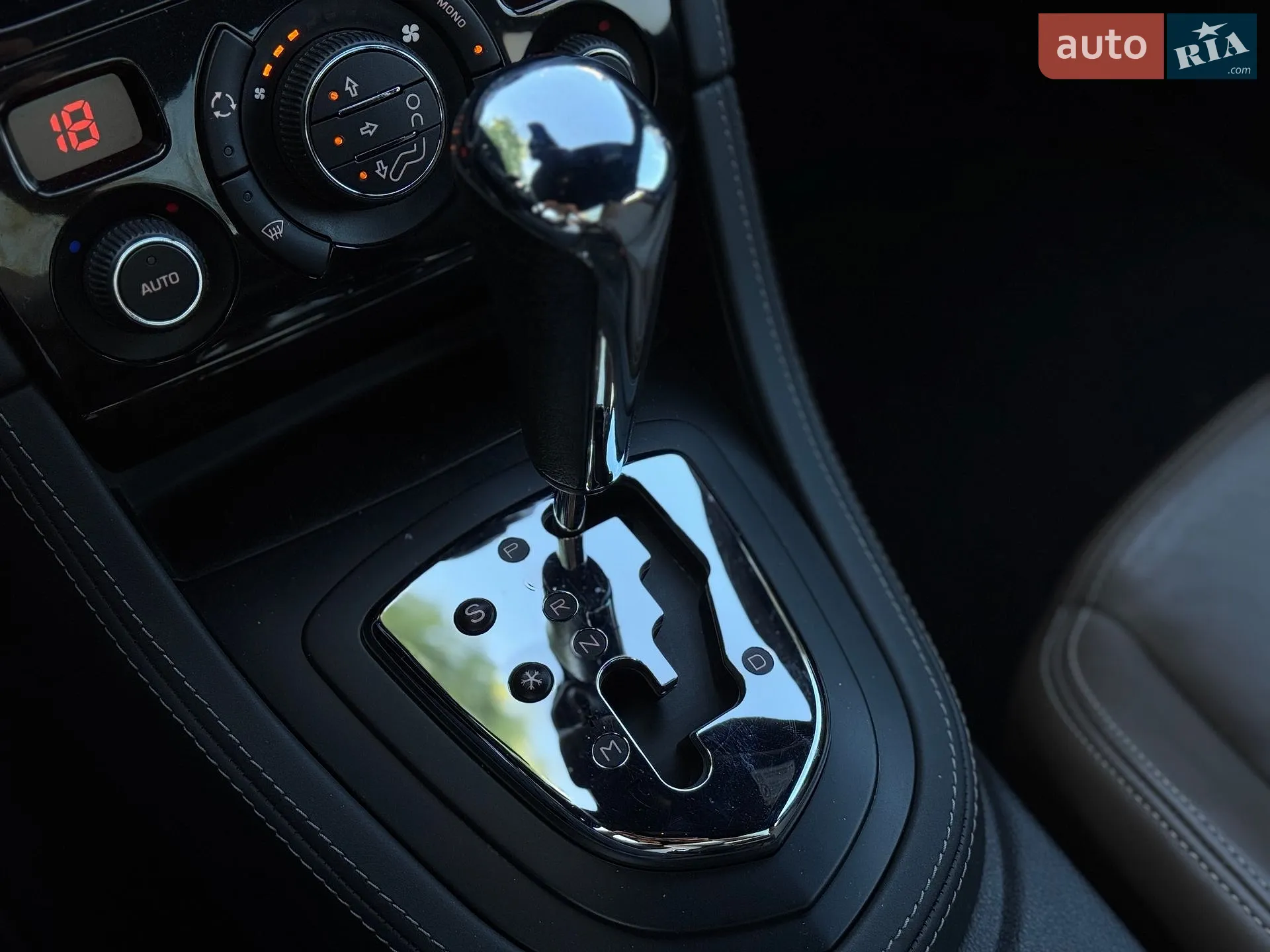 2012 Peugeot RCZ - мініатюра 34