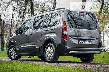 Минивэн Peugeot Rifter 2018 в 