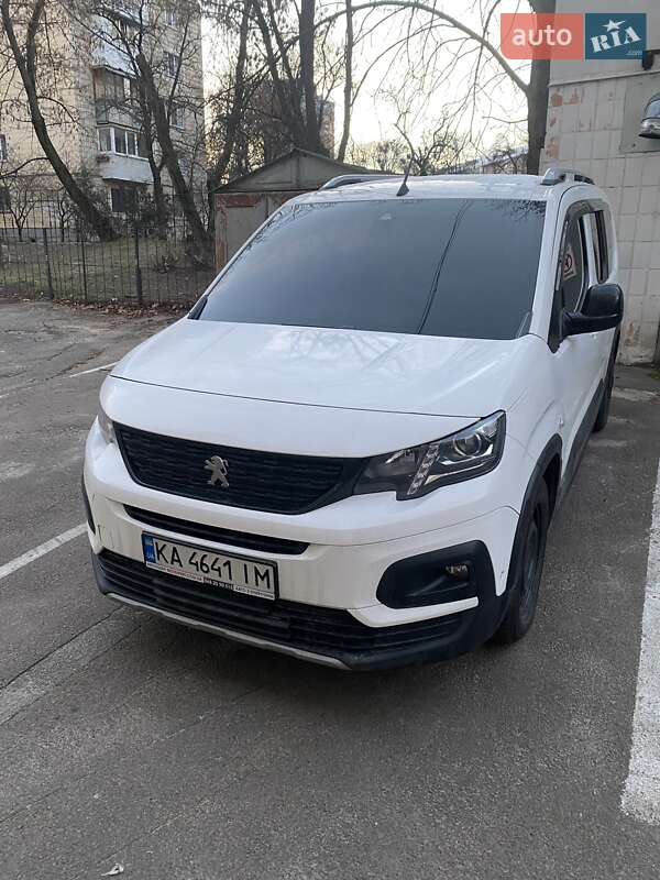 Мінівен Peugeot Rifter 2020 в Києві