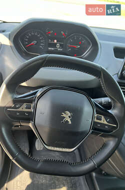 Минивэн Peugeot Rifter 2020 в 