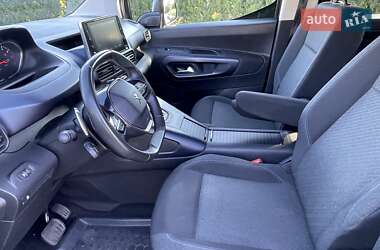 Минивэн Peugeot Rifter 2019 в 
