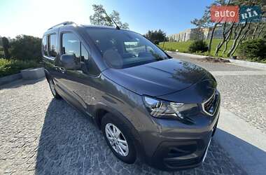 Минивэн Peugeot Rifter 2019 в 