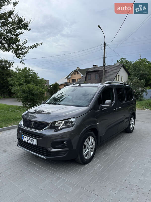 Мінівен Peugeot Rifter 2021 в 