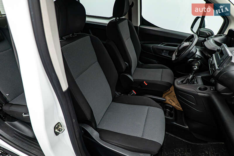 Мінівен Peugeot Rifter 2020 в Києві