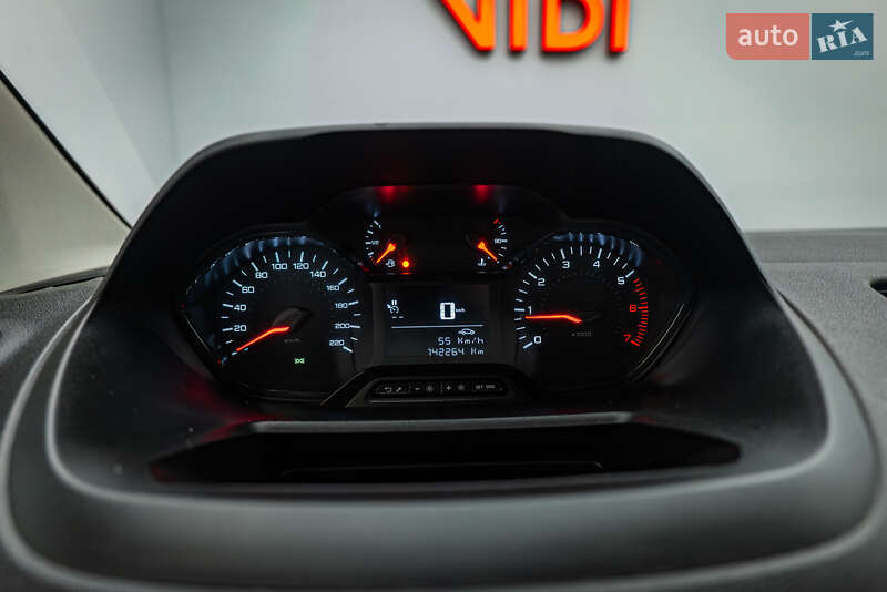 Мінівен Peugeot Rifter 2020 в Києві