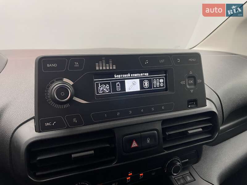 Минивэн Peugeot Rifter 2020 в Киеве фото 13 Минивэн Peugeot Rifter 2020 в Киеве