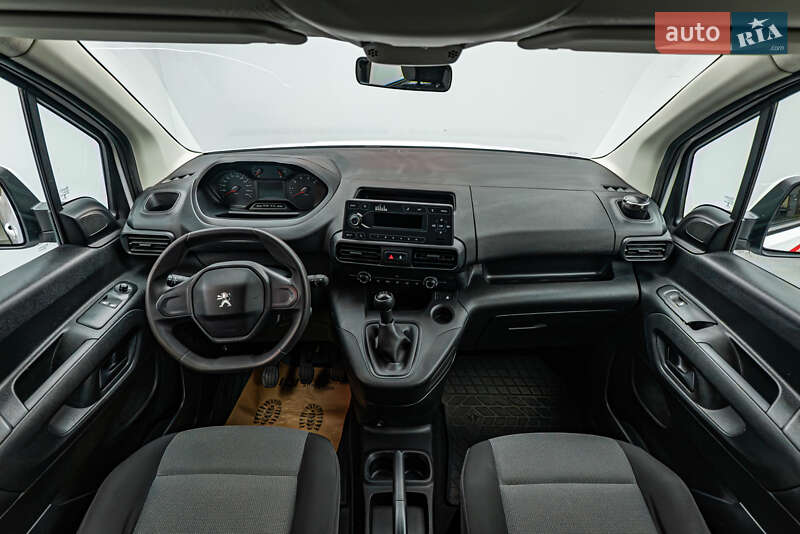 Минивэн Peugeot Rifter 2020 в Киеве фото 8 Минивэн Peugeot Rifter 2020 в Киеве