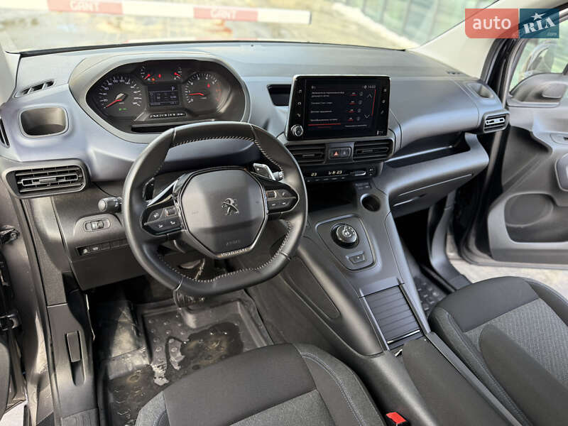 Минивэн Peugeot Rifter 2023 в Львове