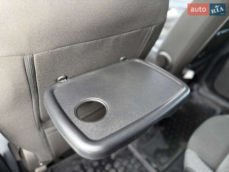 Минивэн Peugeot Rifter 2023 в Львове