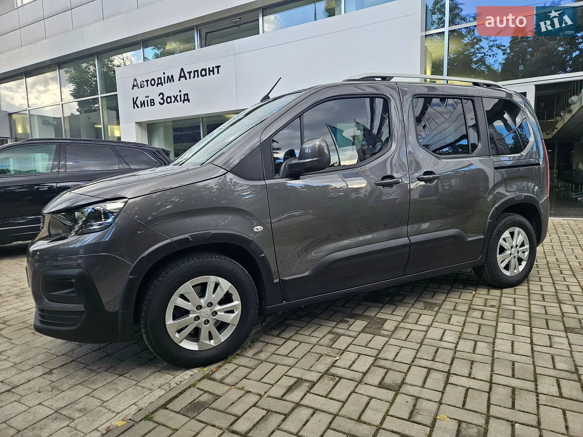 2021 Peugeot Rifter - мініатюра 17