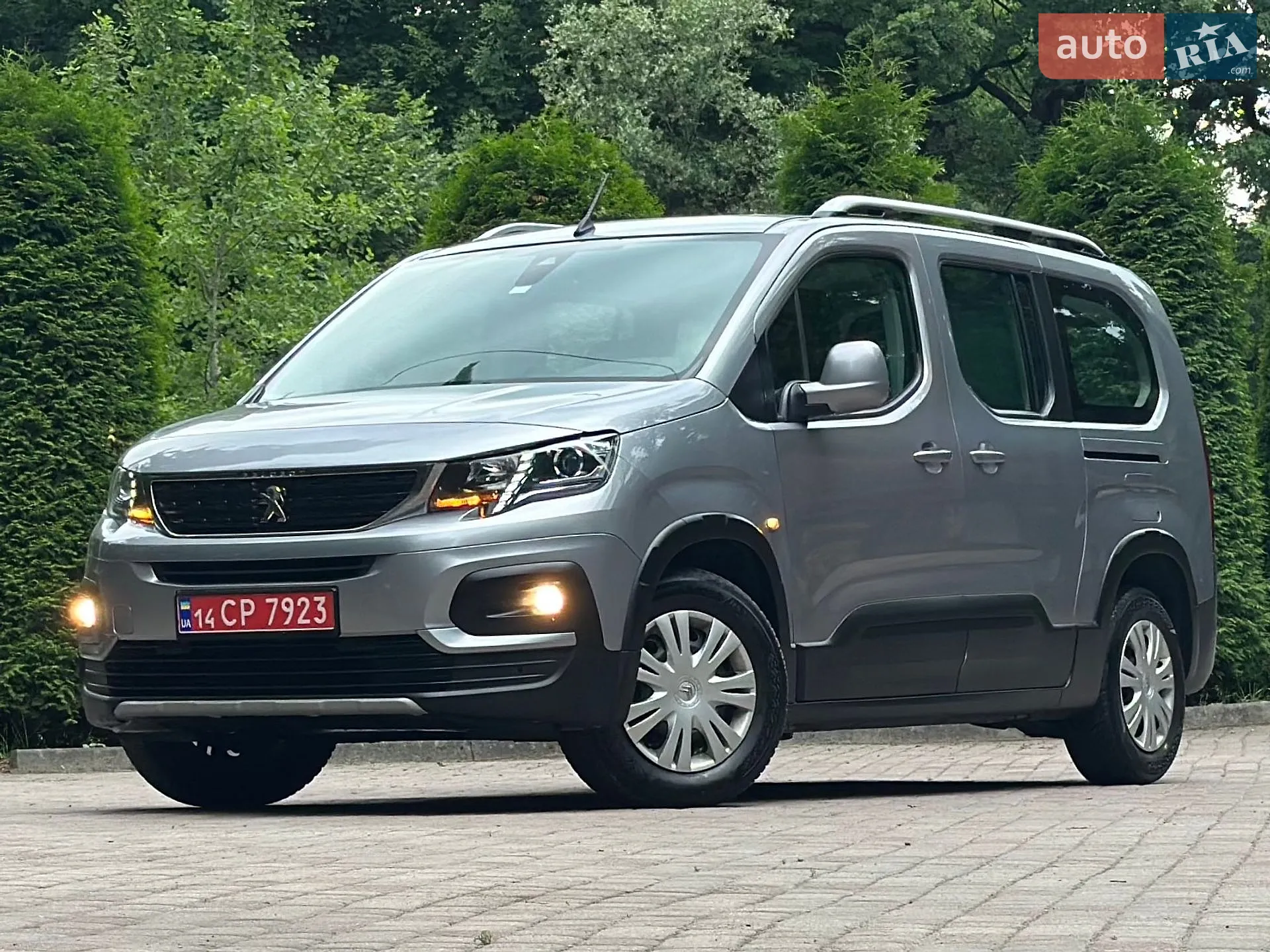 2021 Peugeot Rifter - мініатюра 21