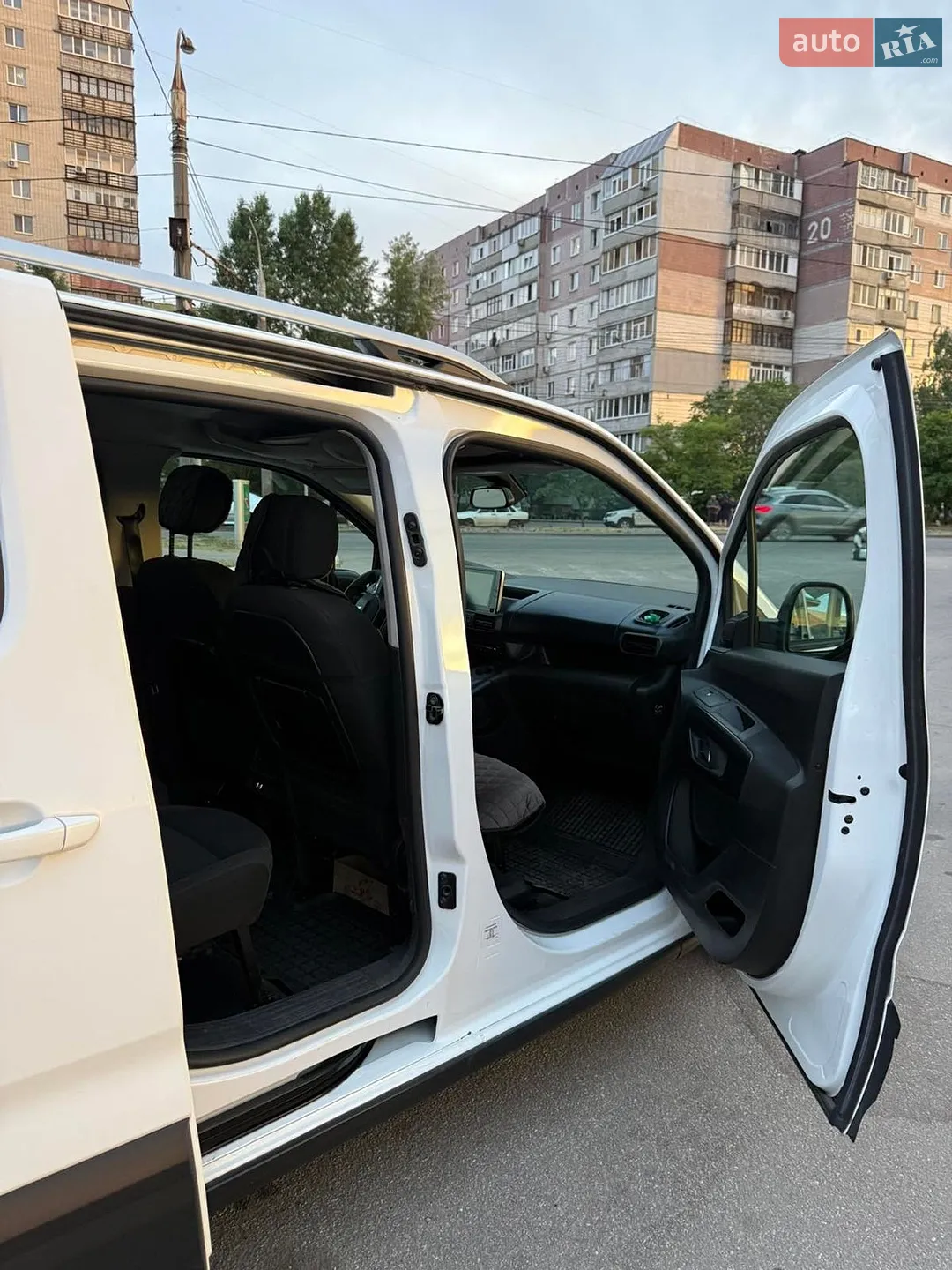 2019 Peugeot Rifter - мініатюра 22