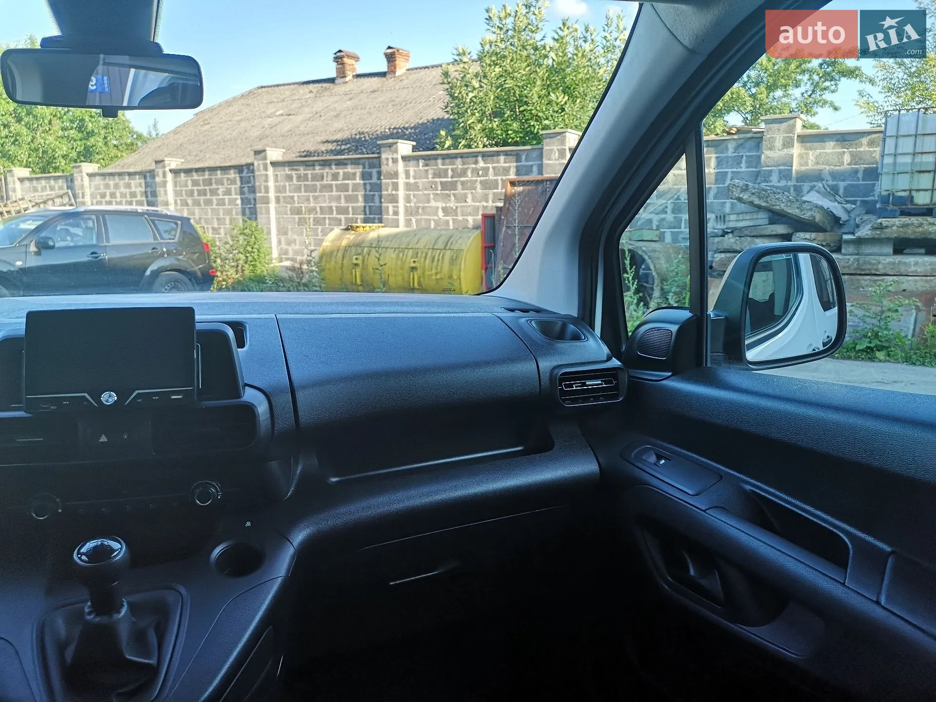 2018 Peugeot Rifter - мініатюра 27