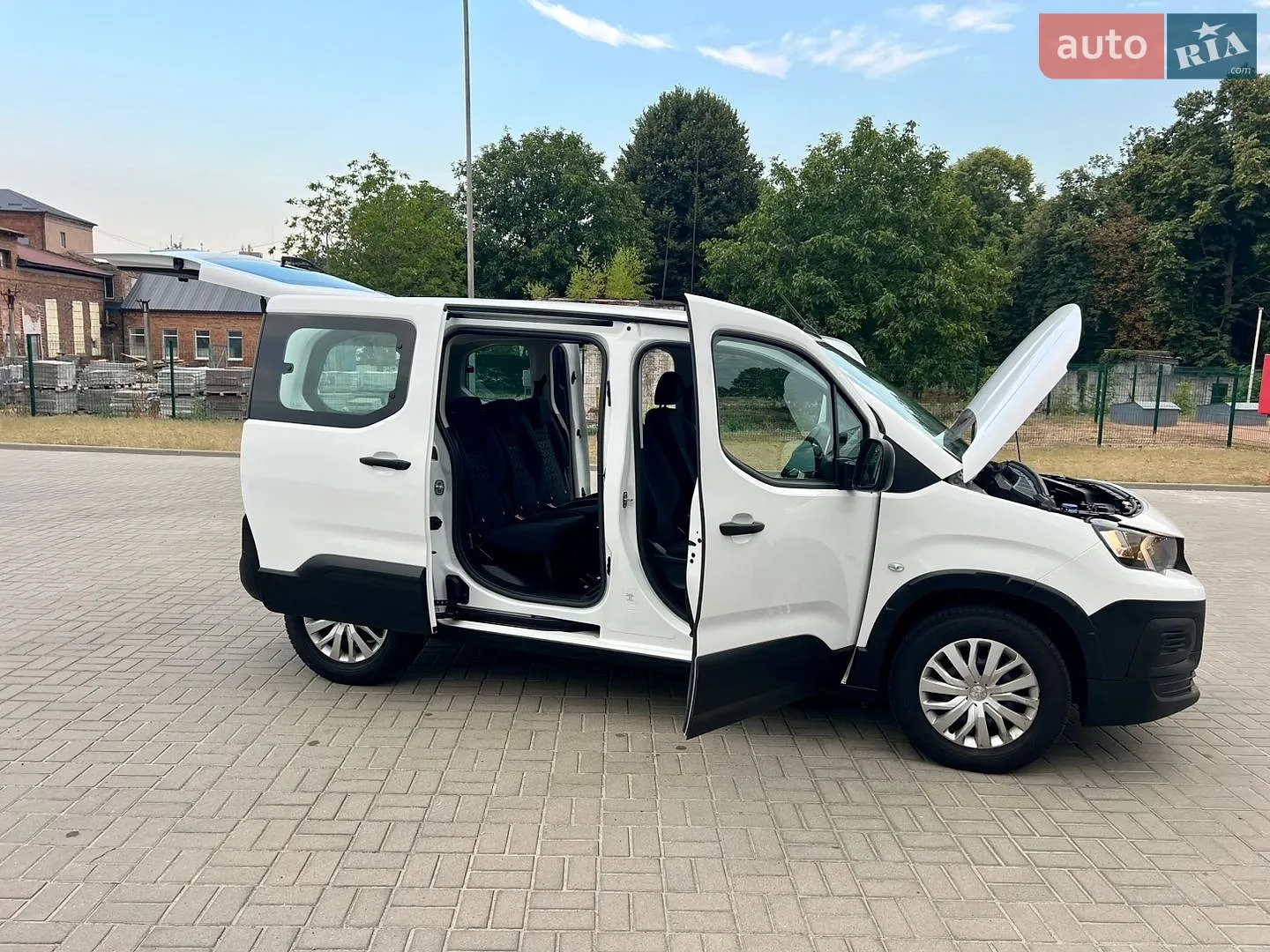 2020 Peugeot Rifter - мініатюра 45