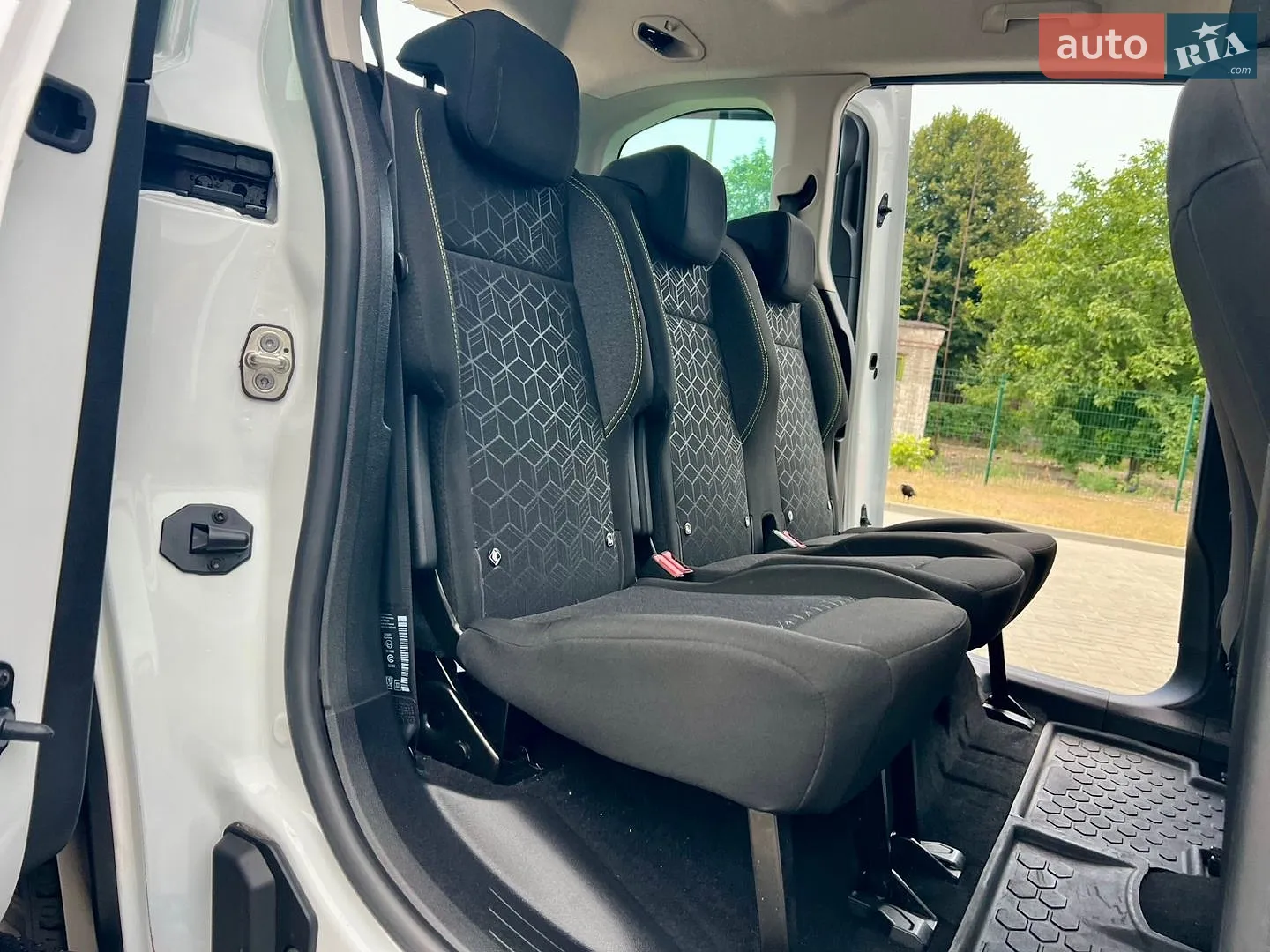 2020 Peugeot Rifter - мініатюра 90